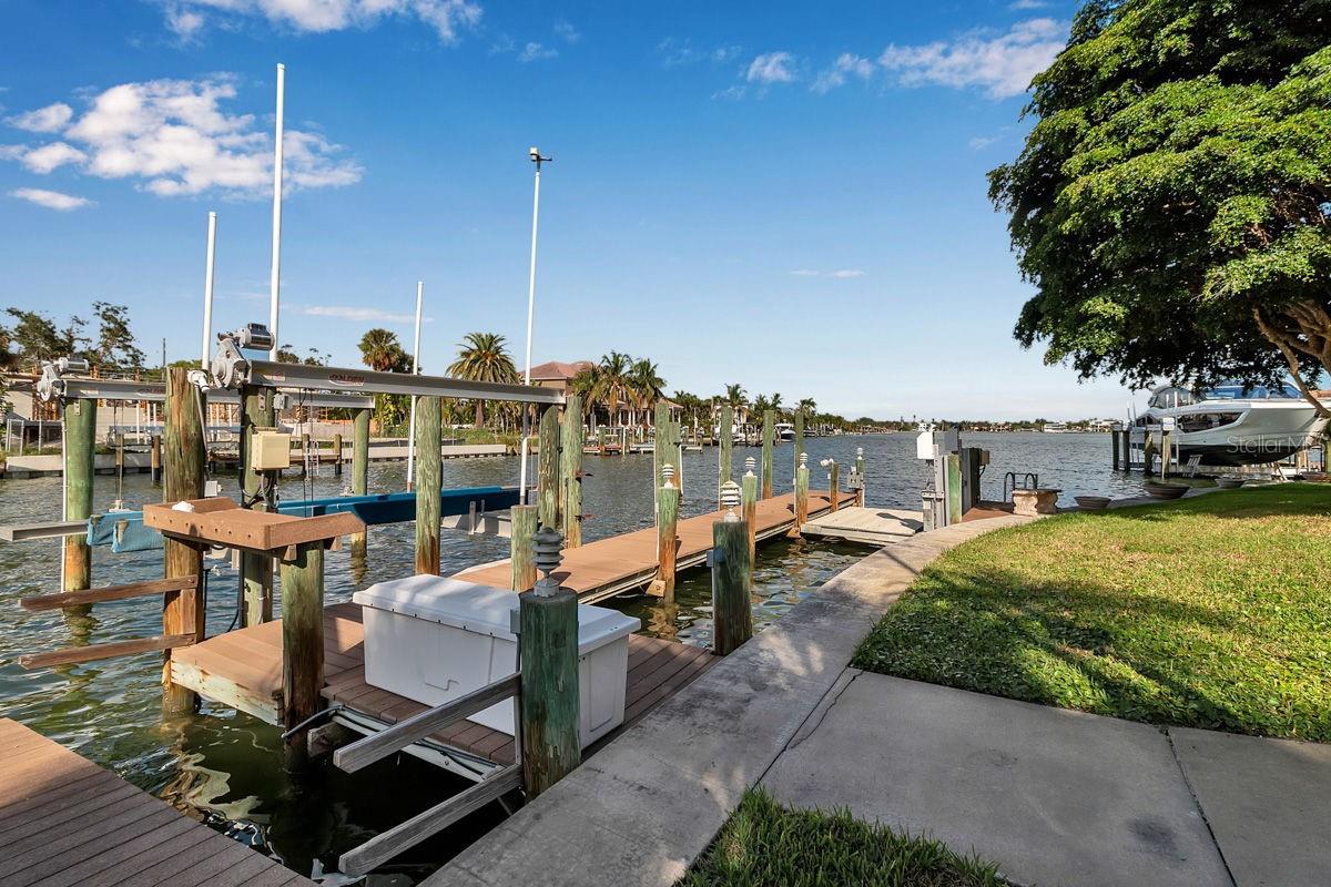 A4666354 Property Photo