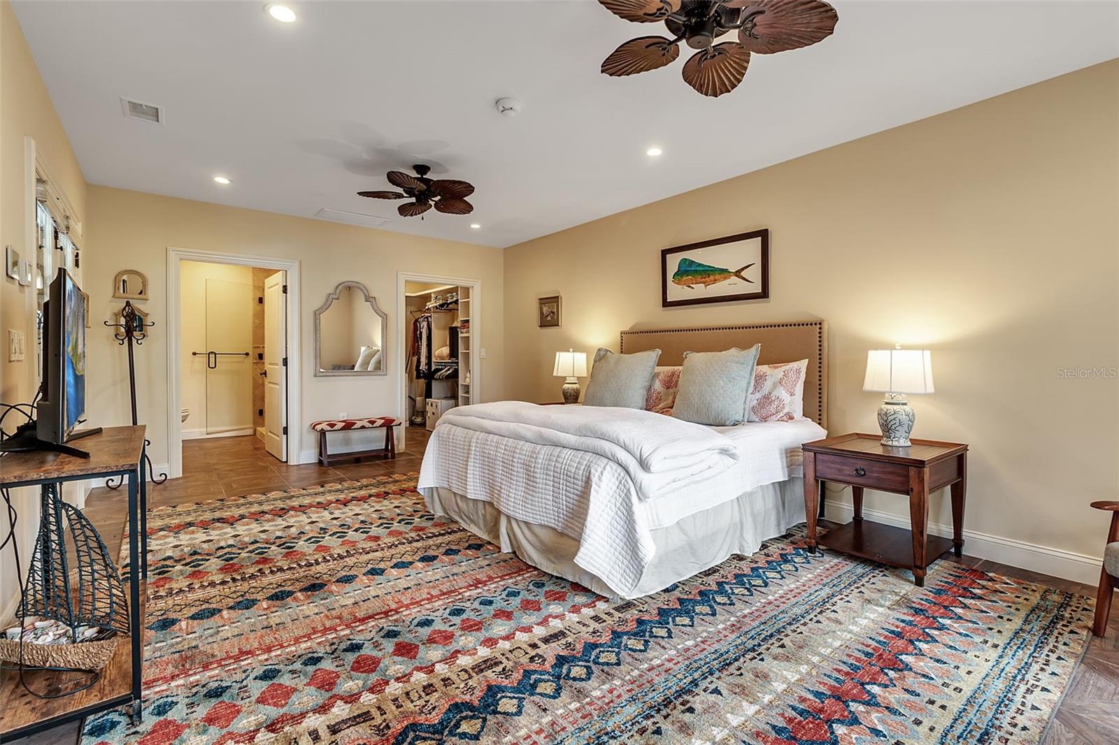 A4666354 Property Photo