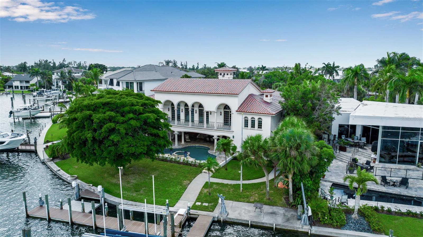 A4666354 Property Photo