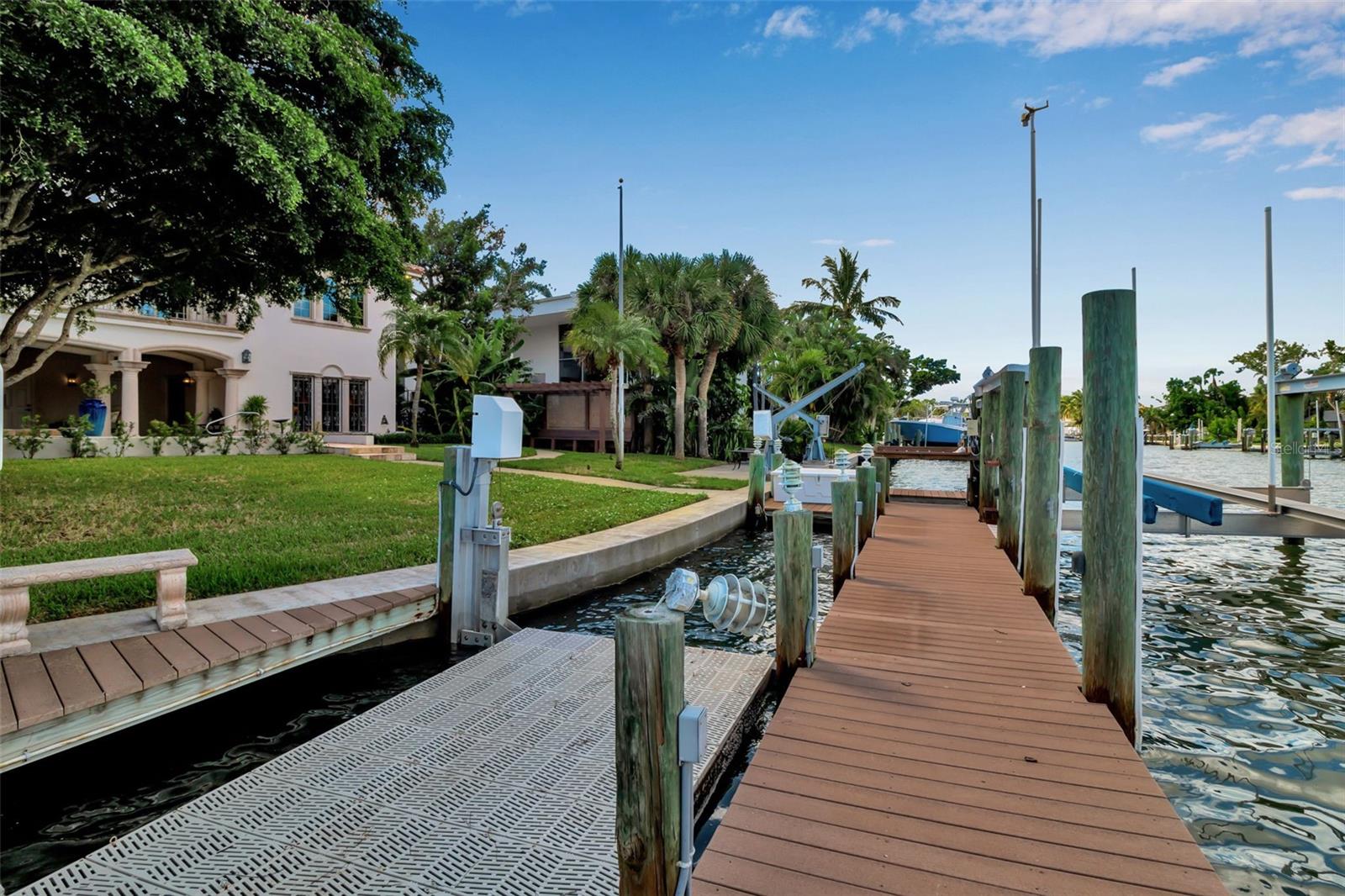 A4666354 Property Photo