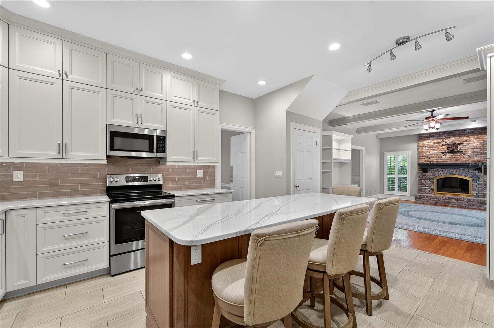 4401 W CLEVELAND ST, TAMPA, FL, 33609