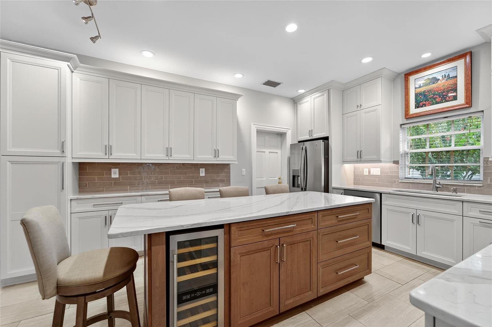 4401 W CLEVELAND ST, TAMPA, FL, 33609