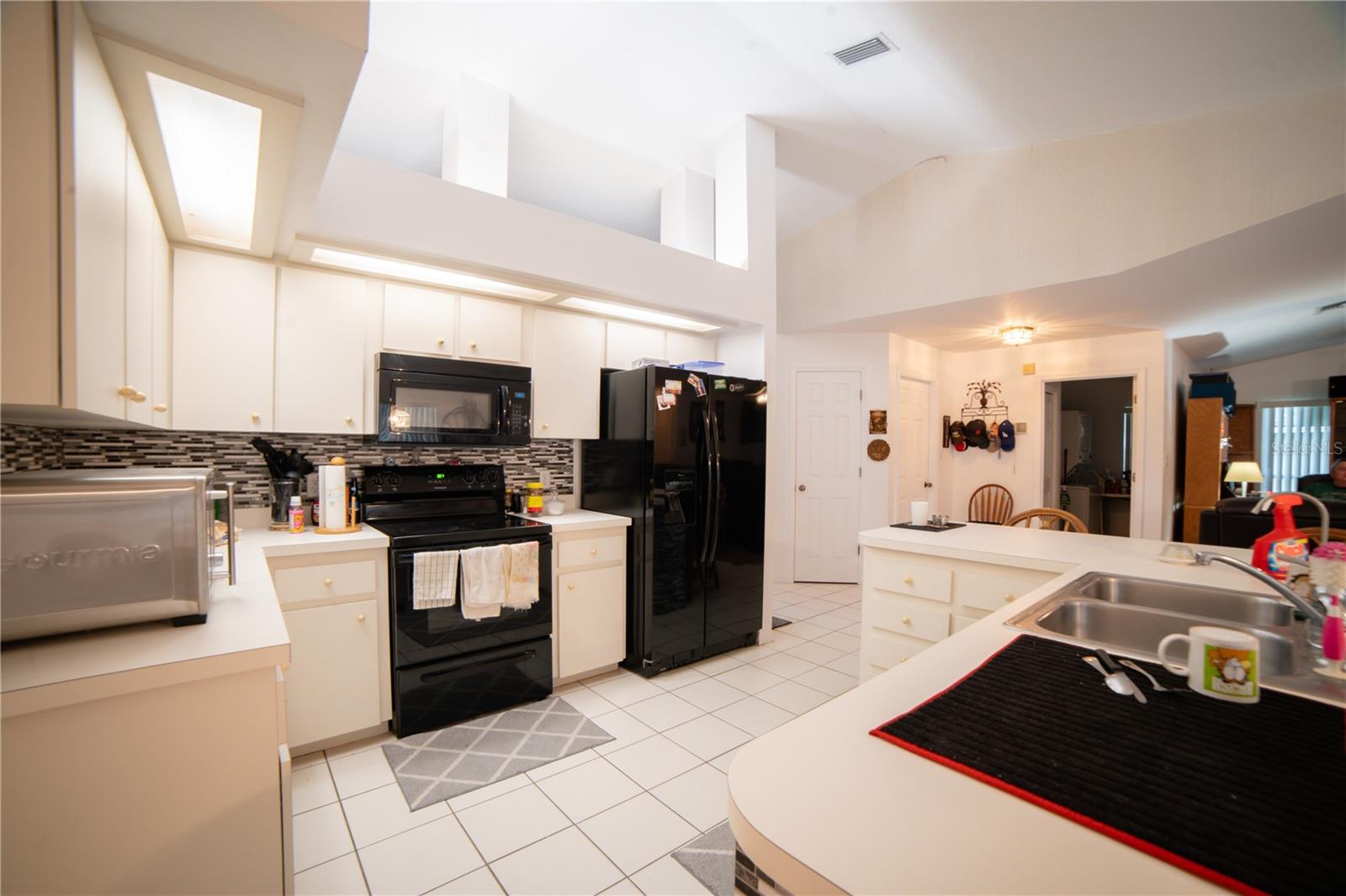 8211 RANGERS PATH, LAKELAND, FL, 33809