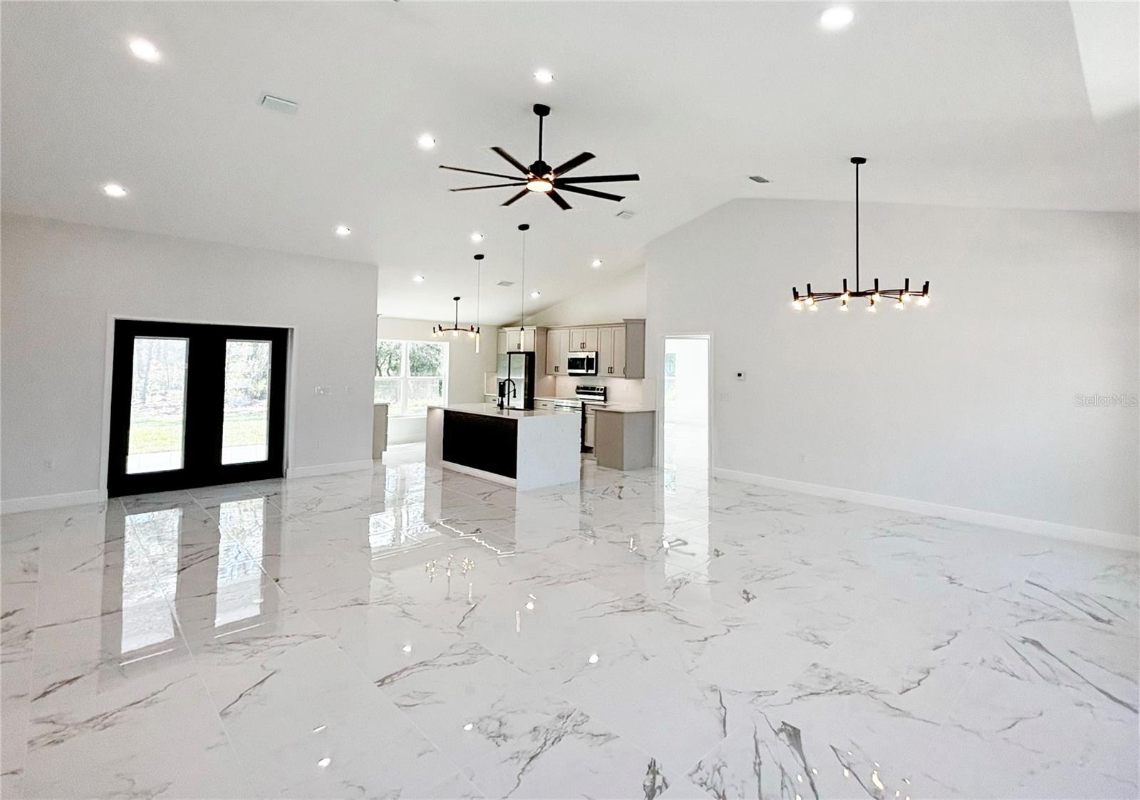 429 FISHER RD, OCKLAWAHA, FL, 32179