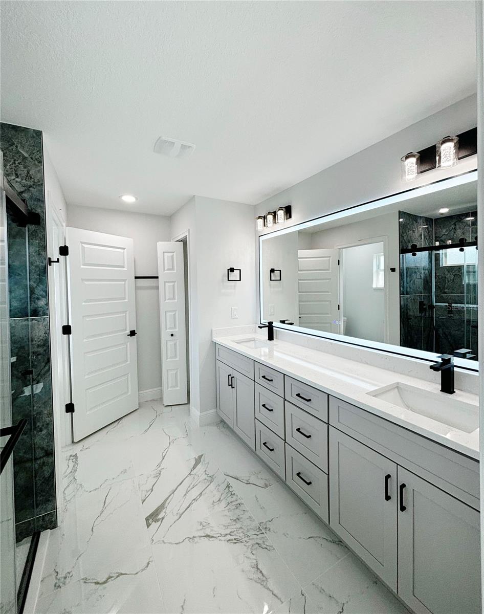 429 FISHER RD, OCKLAWAHA, FL, 32179