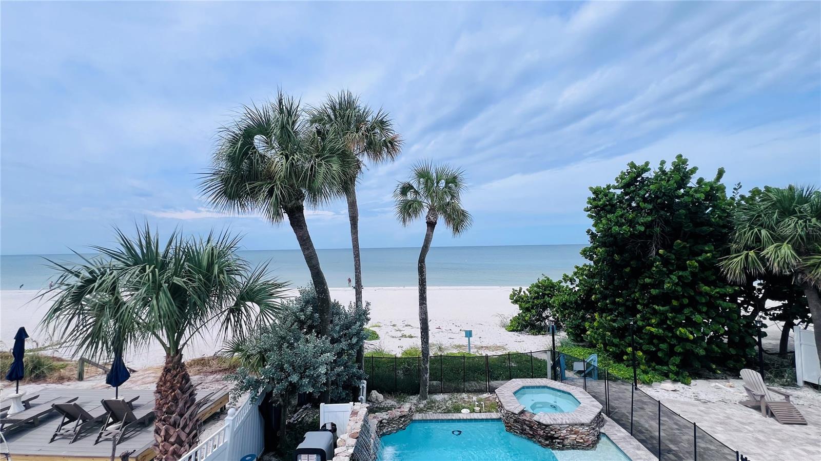 TB8431711 Property Photo