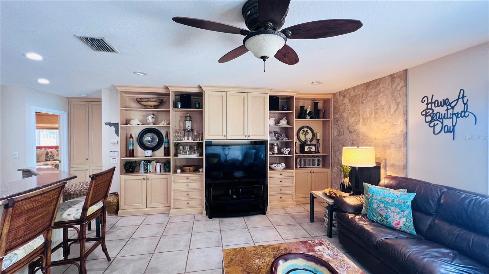 TB8431711 Property Photo