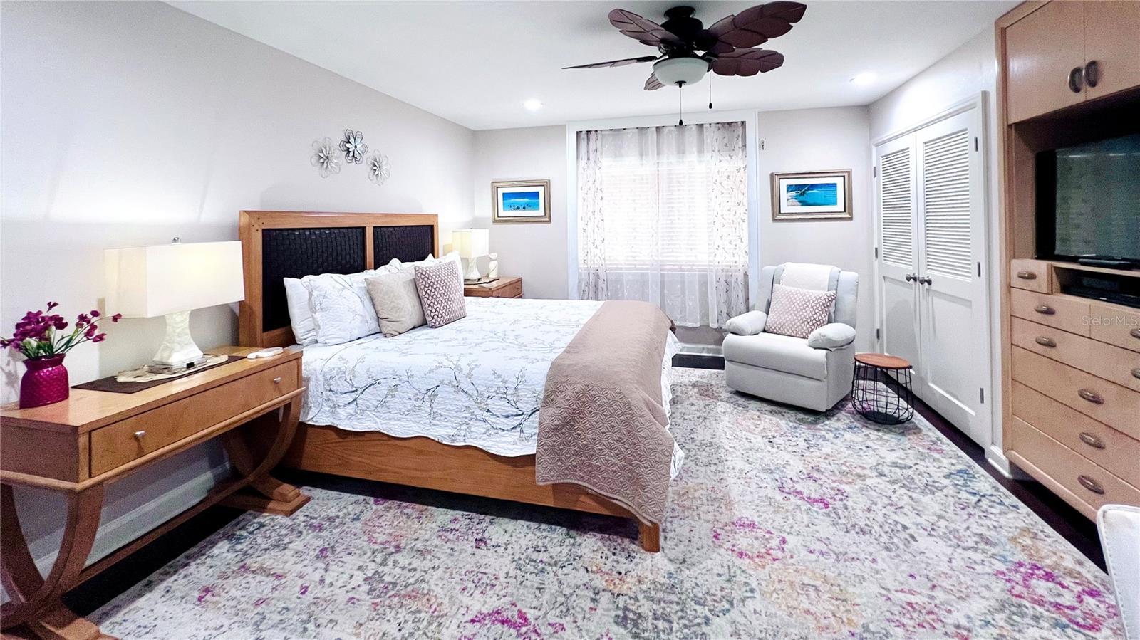 TB8431711 Property Photo