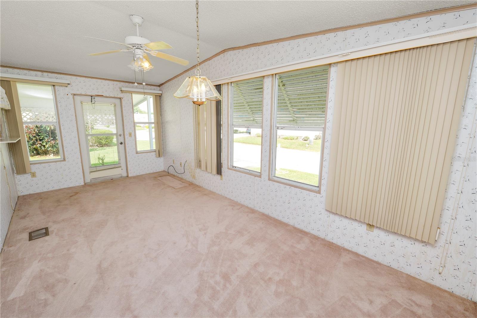 L4956160 Property Photo