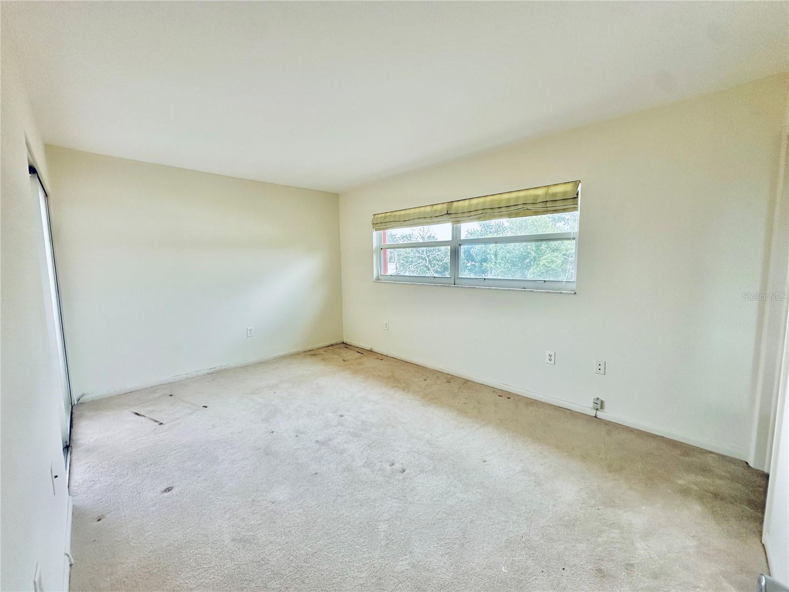 TB8431744 Property Photo