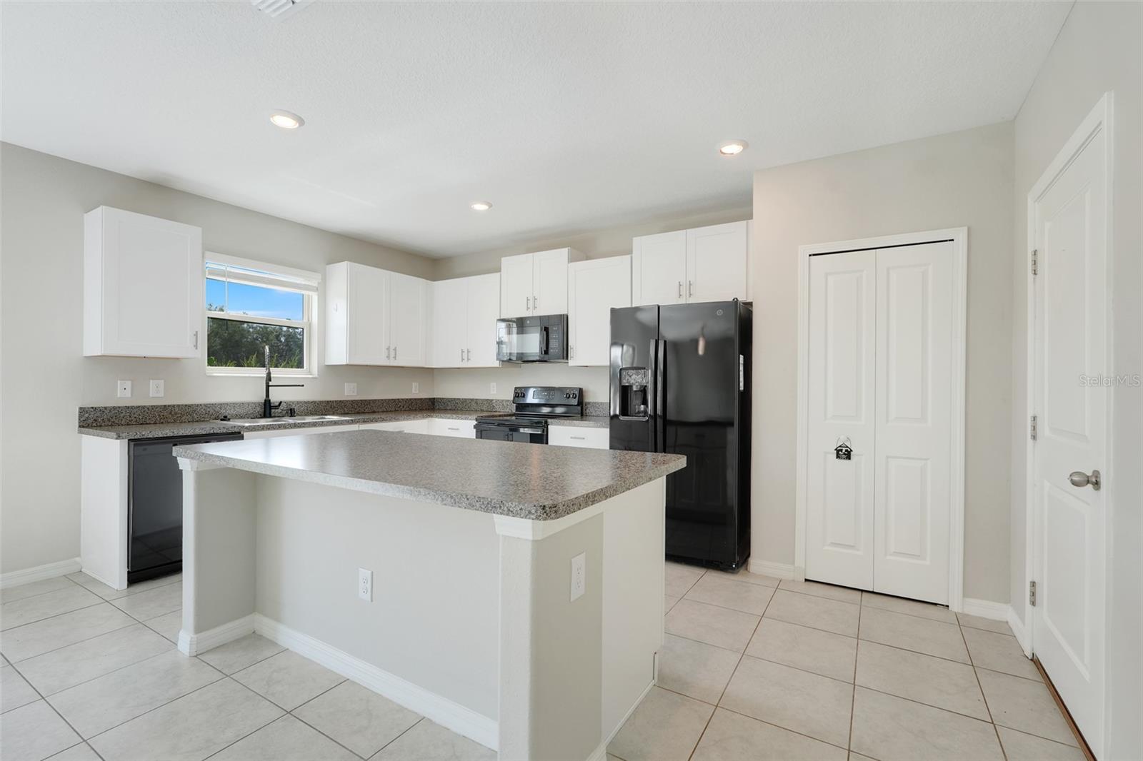 4250 SALT SPRINGS LN, LAKELAND, FL, 33811