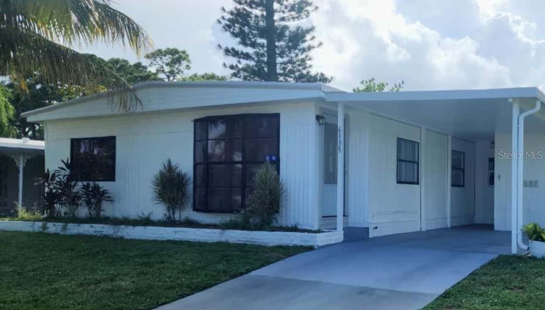 O6347732 Property Photo