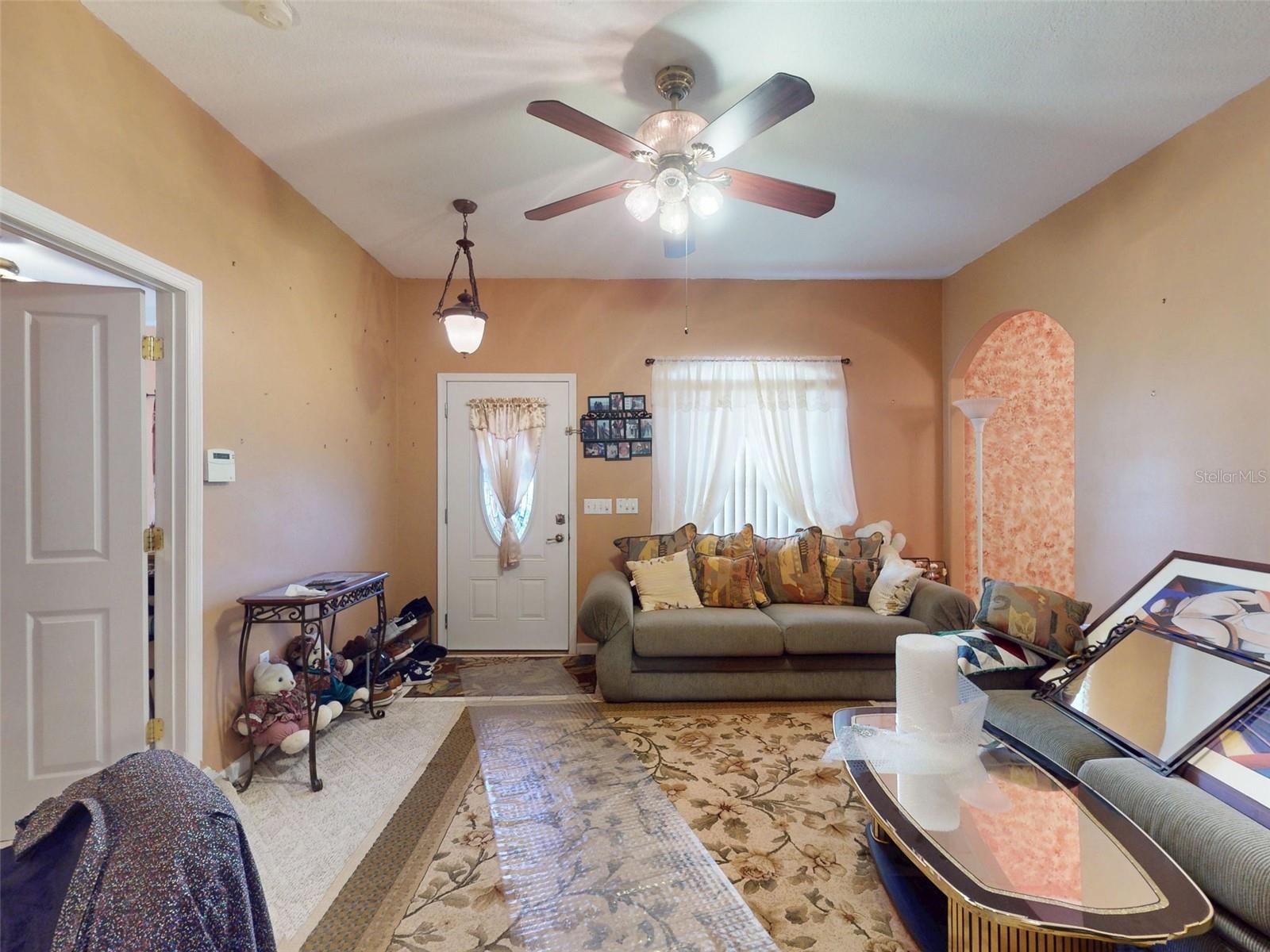 1762 VAN ALLEN CIR, DELTONA, FL, 32738