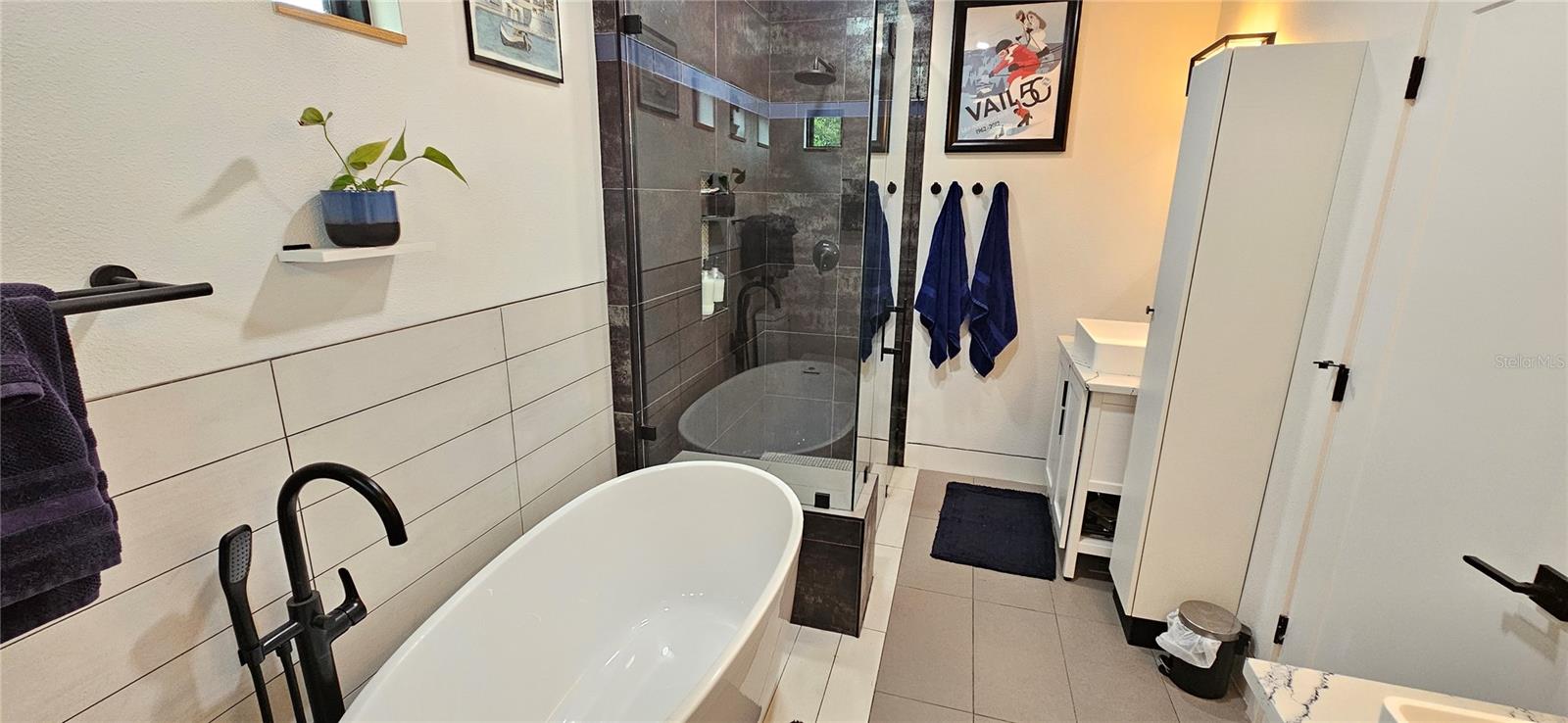 2319 DRAKE DR, ORLANDO, FL, 32810