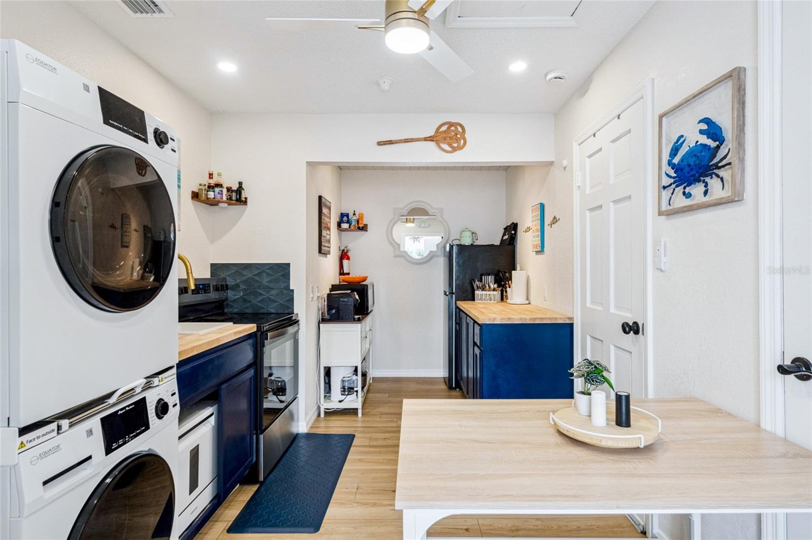 O6347884 Property Photo