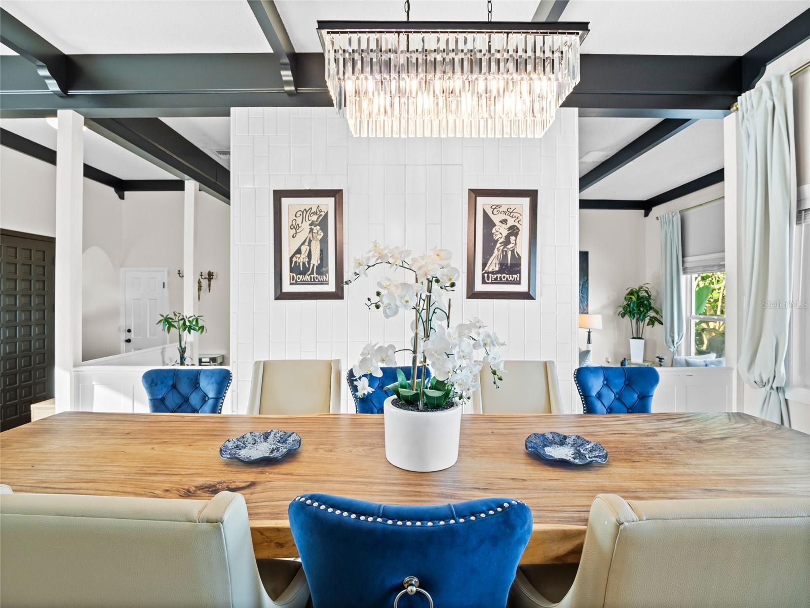 O6347884 Property Photo