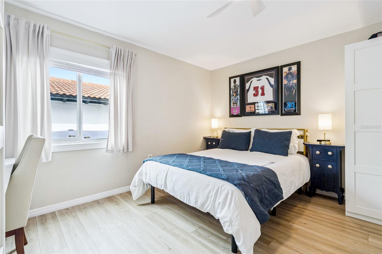 O6347884 Property Photo