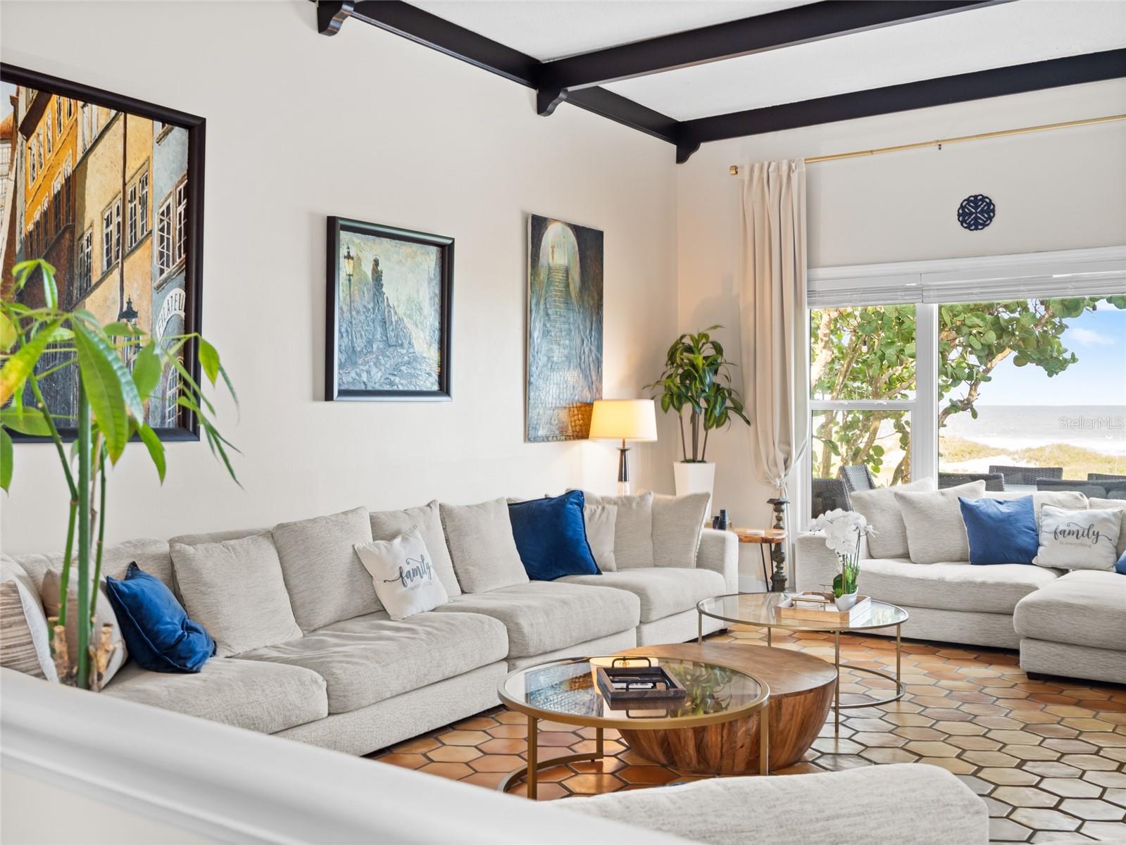 O6347884 Property Photo