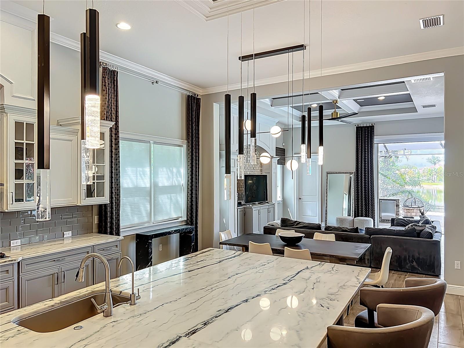 A4666502 Property Photo