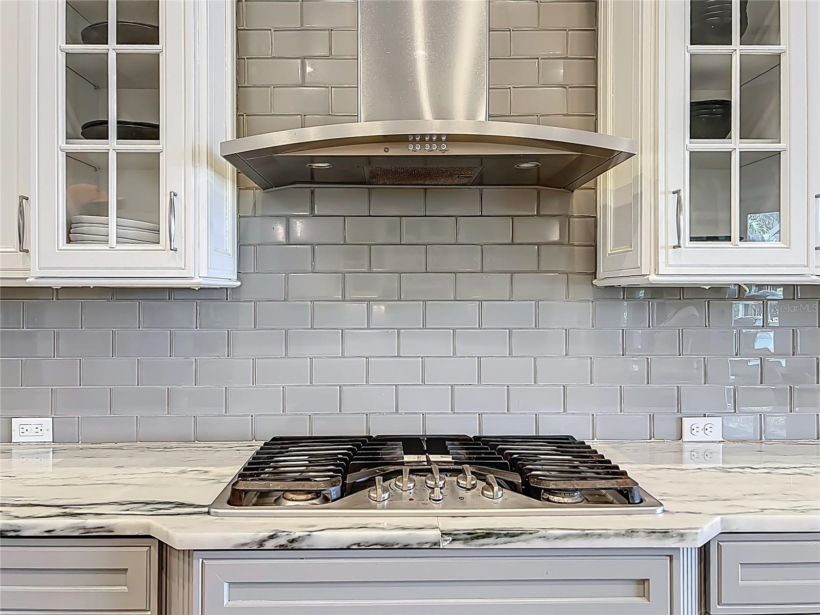 A4666502 Property Photo