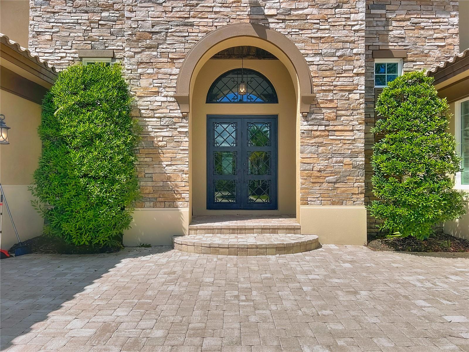 A4666502 Property Photo