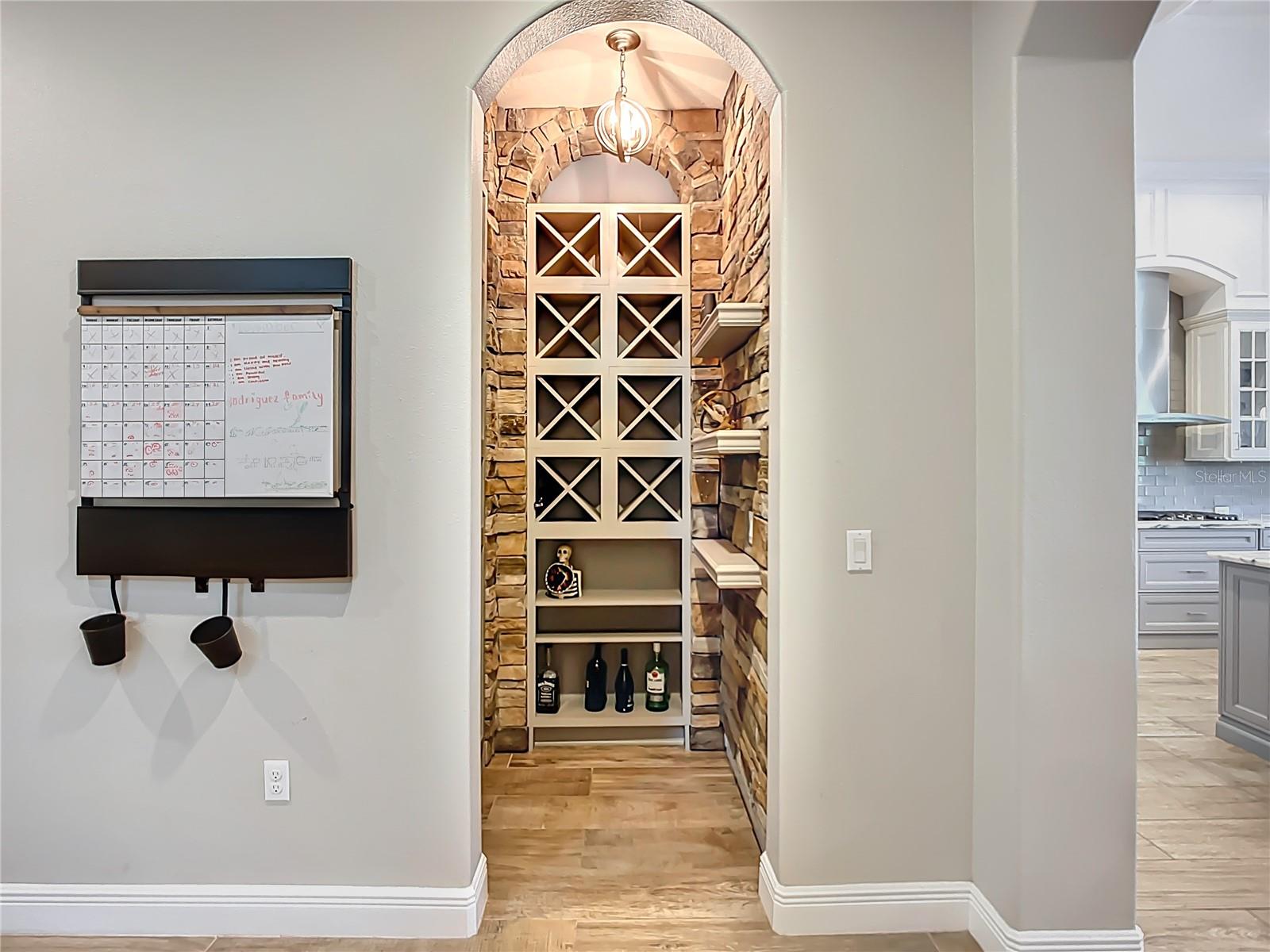 A4666502 Property Photo