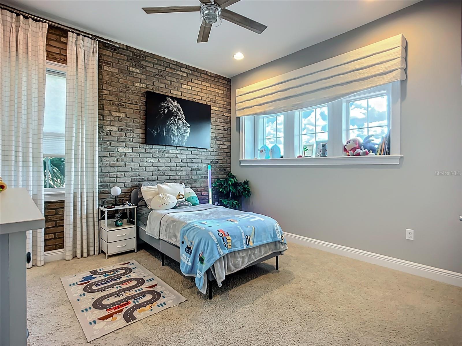 A4666502 Property Photo