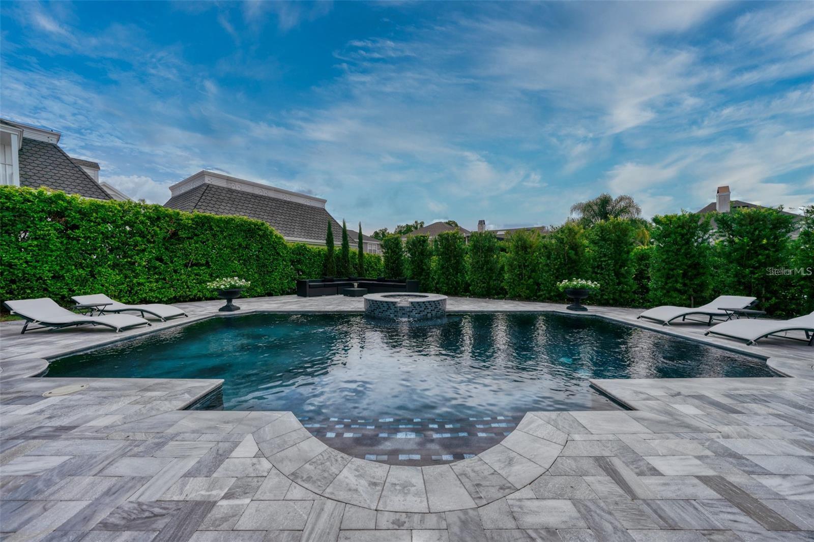 S5135517 Property Photo