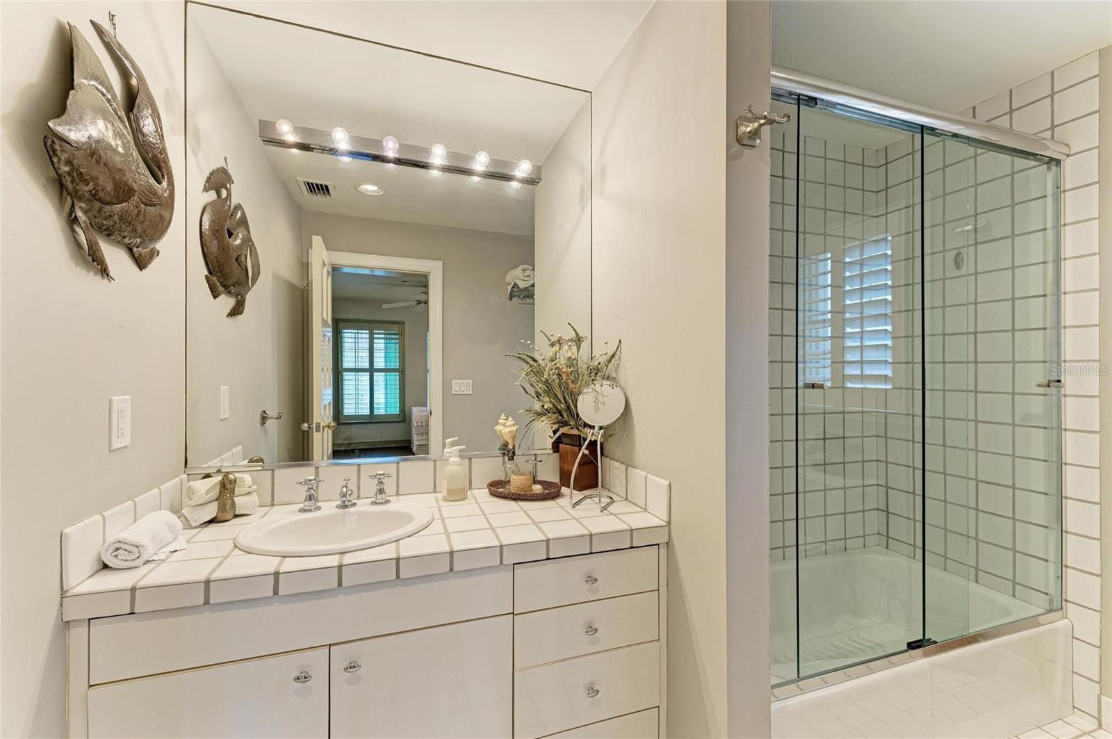 A4666527 Property Photo