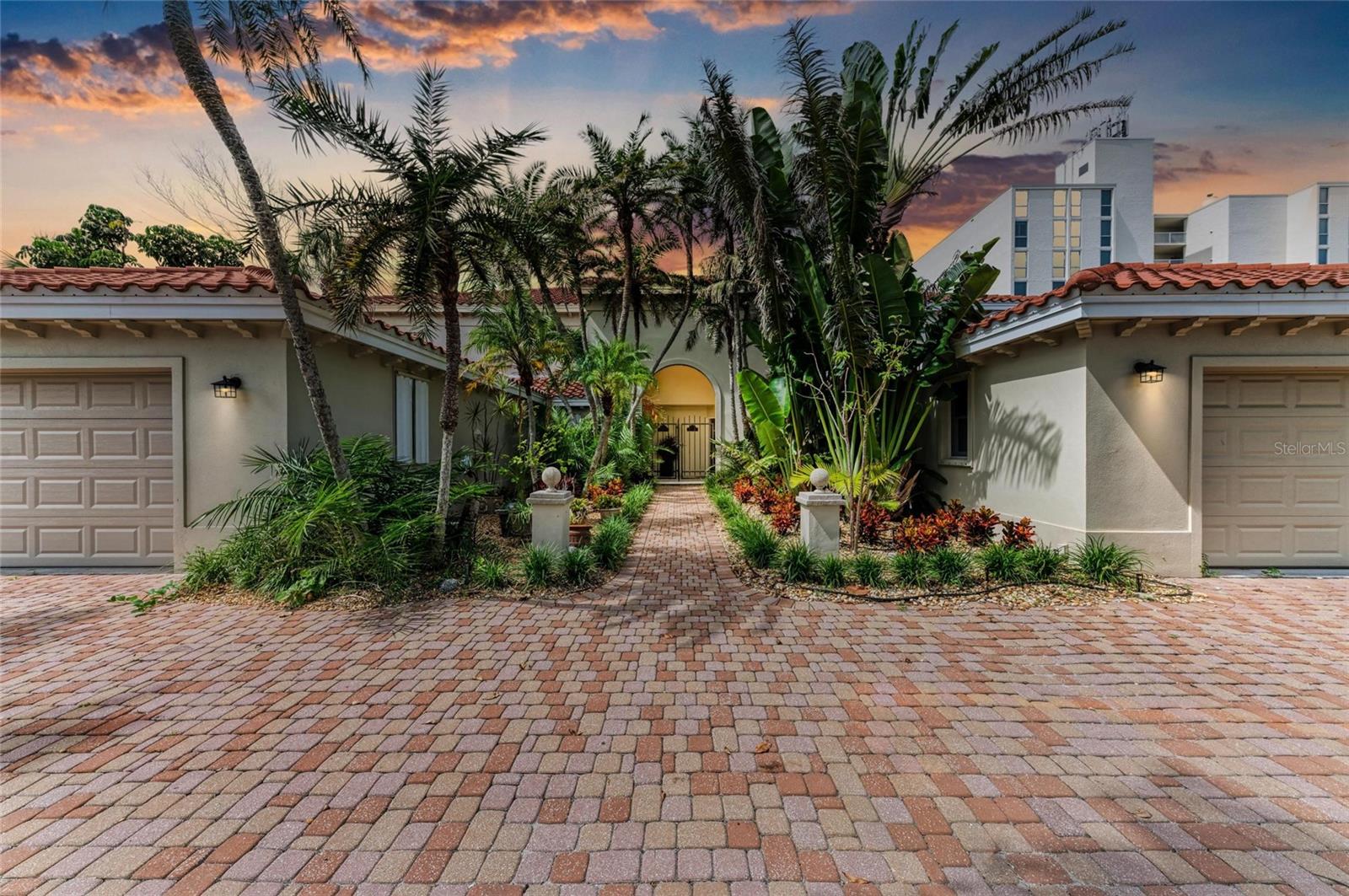 A4666527 Property Photo