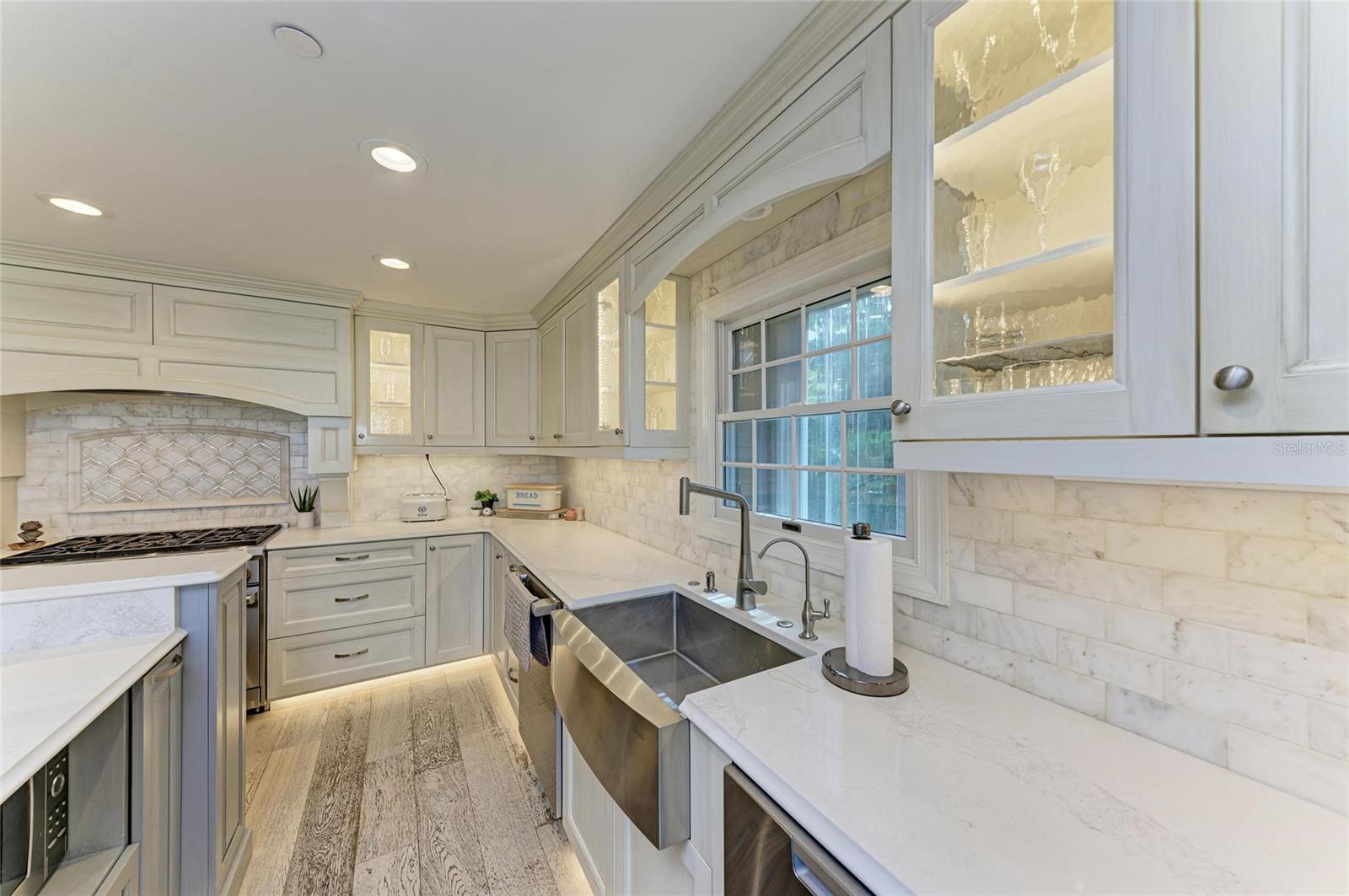 A4666527 Property Photo