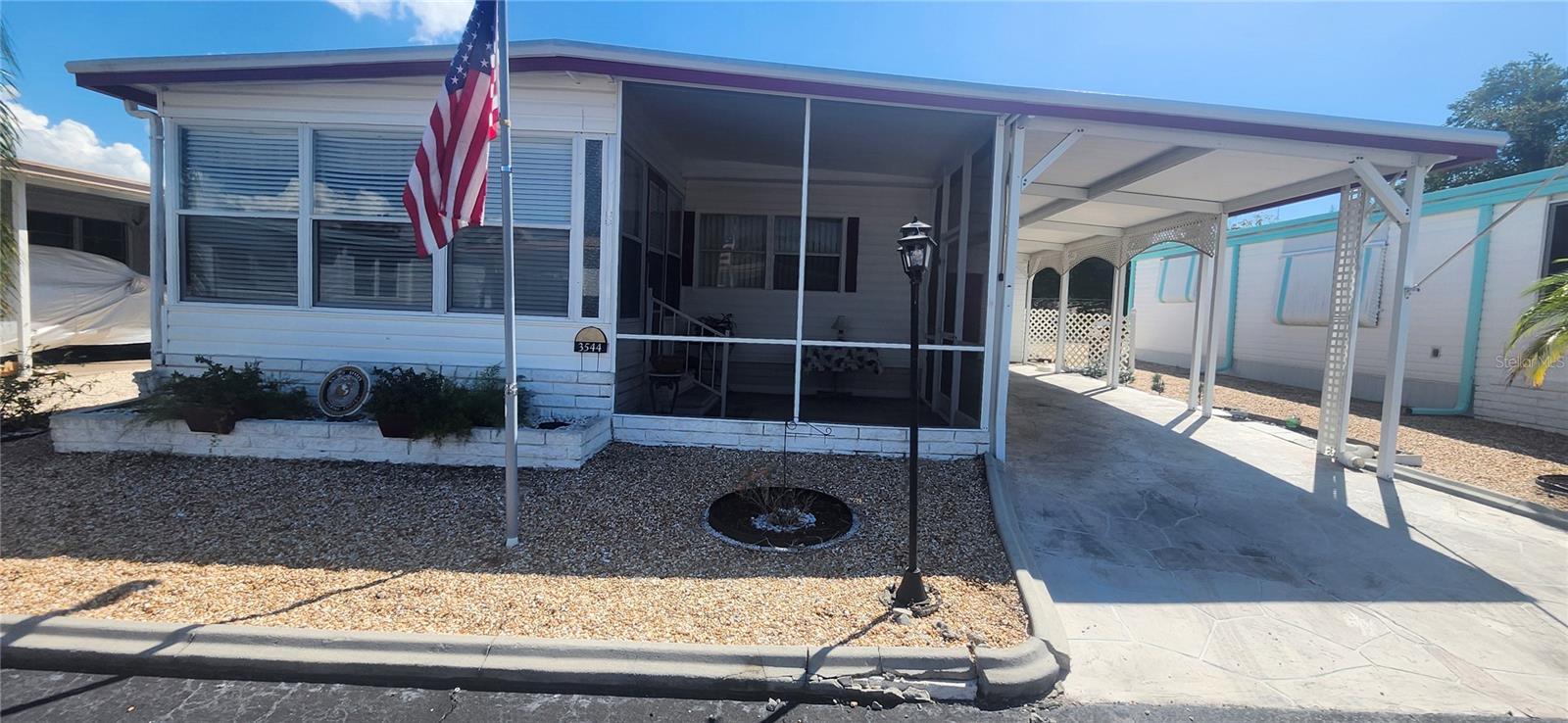 W7879351 Property Photo