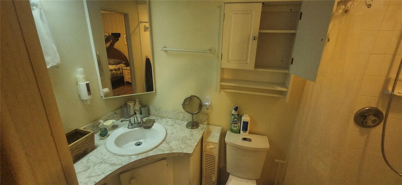 W7879351 Property Photo