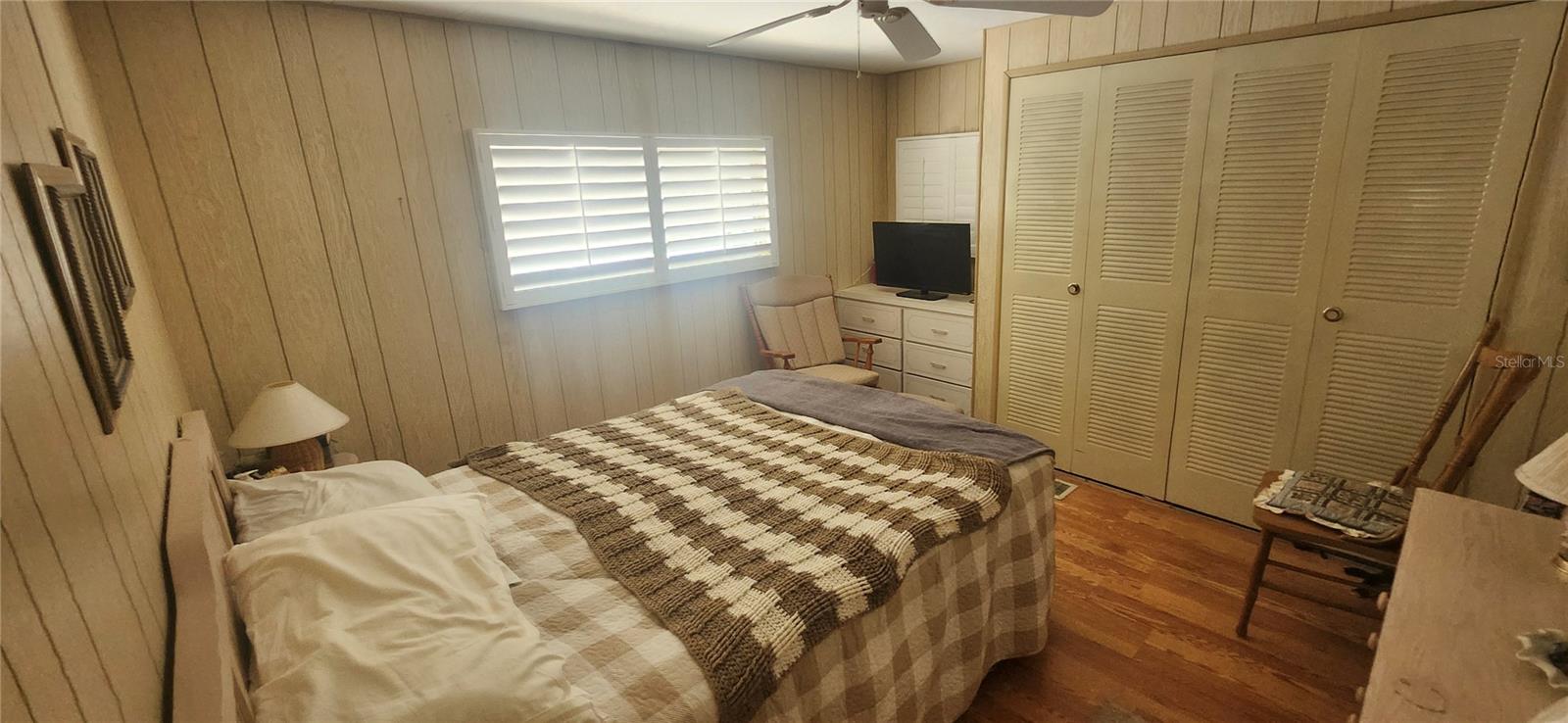 W7879351 Property Photo