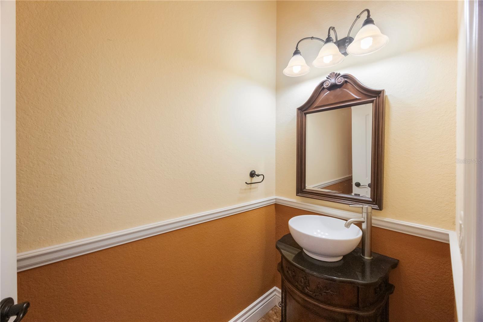 TB8432276 Property Photo