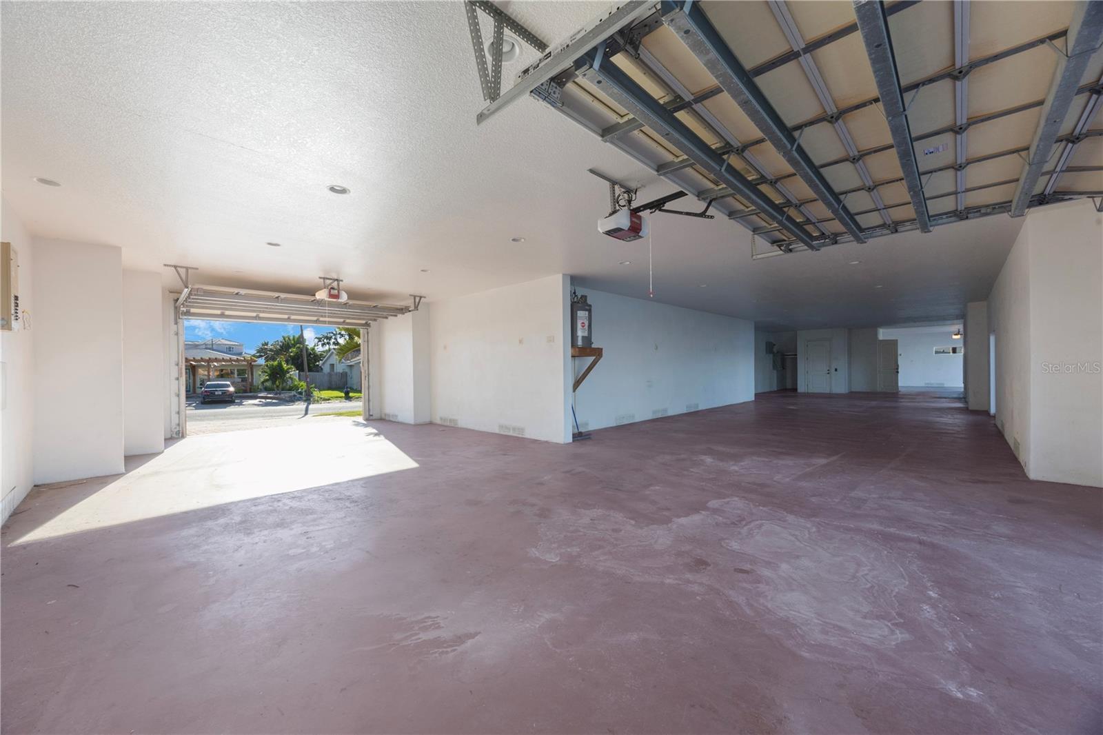 TB8432276 Property Photo