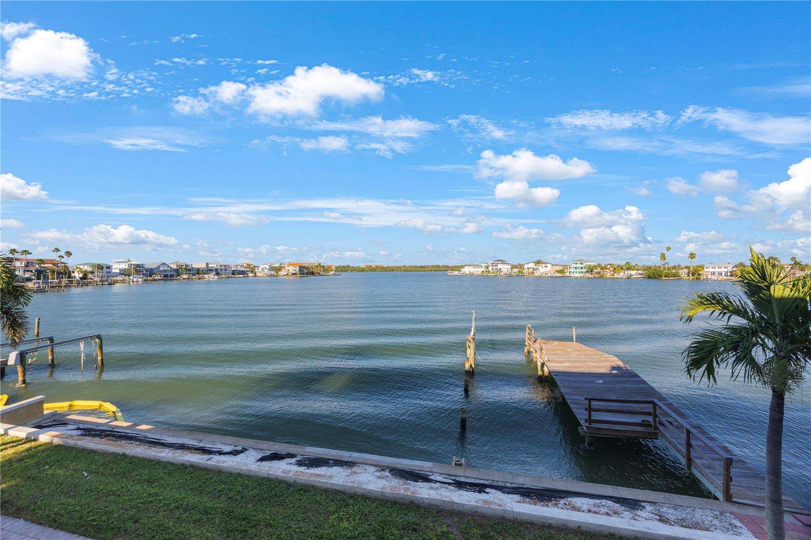 TB8432276 Property Photo