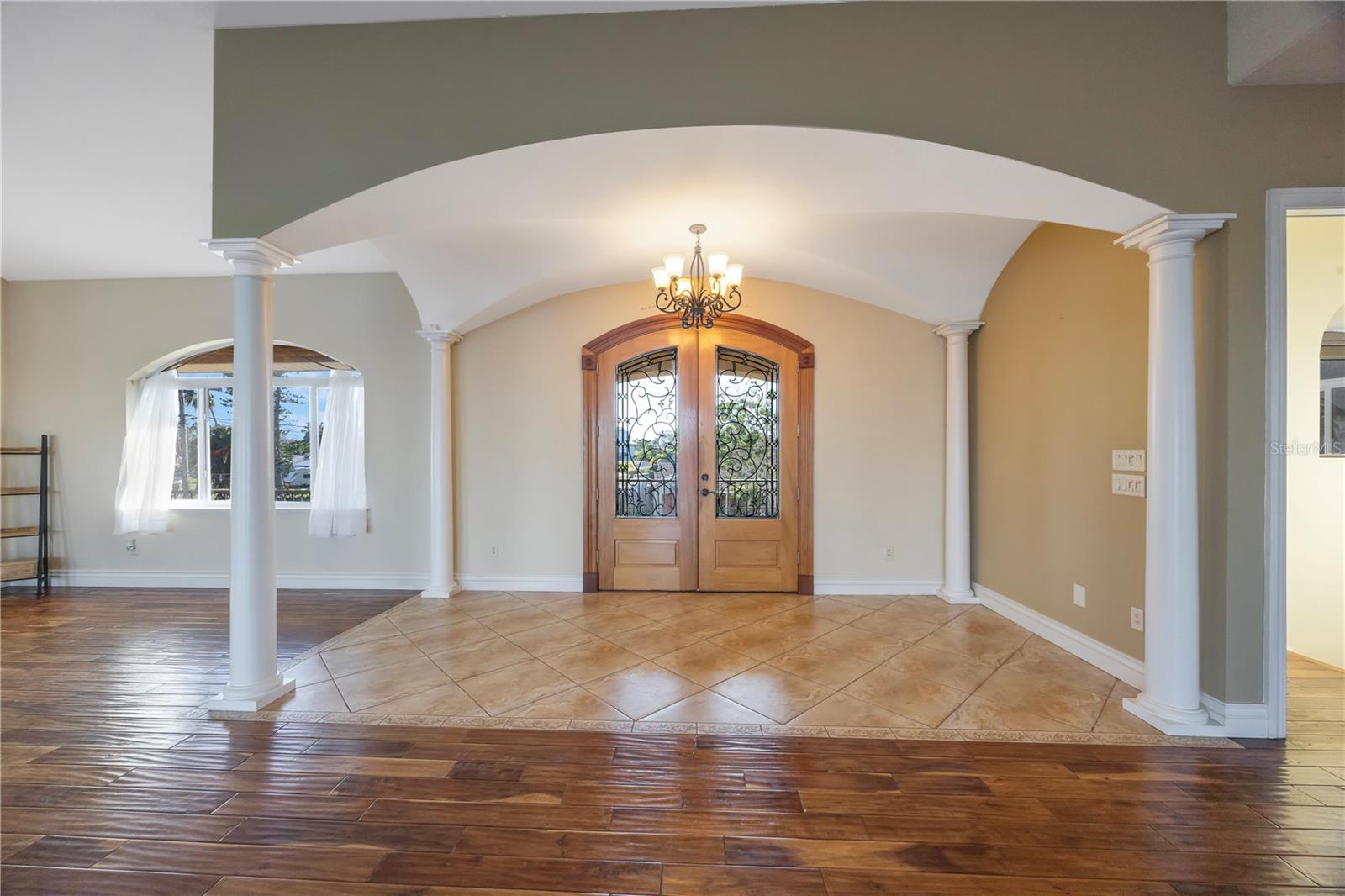 TB8432276 Property Photo