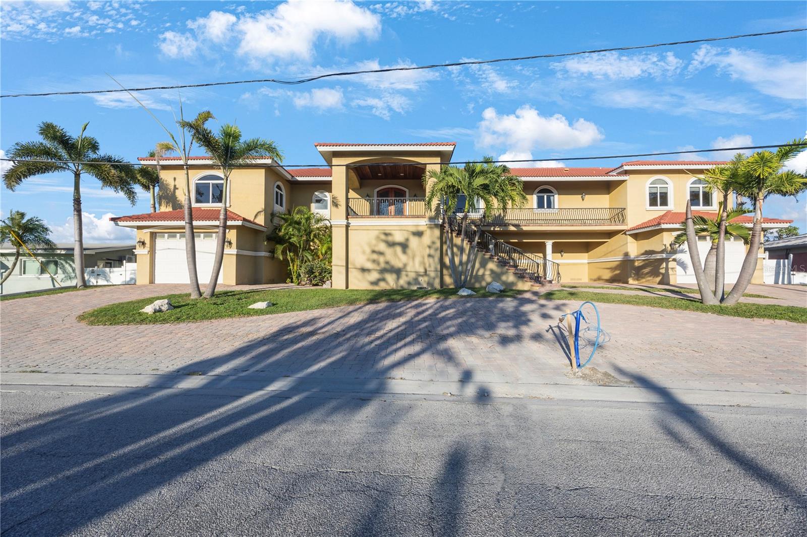 TB8432276 Property Photo