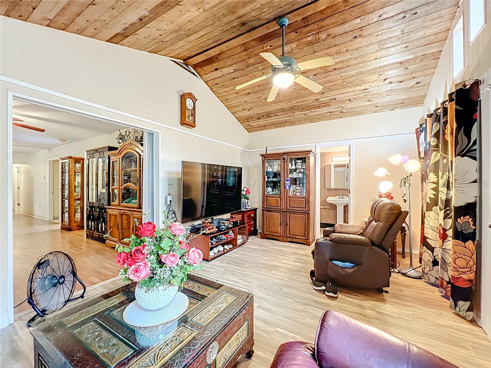 22850 WINTERWILLOW LN, EUSTIS, FL, 32736