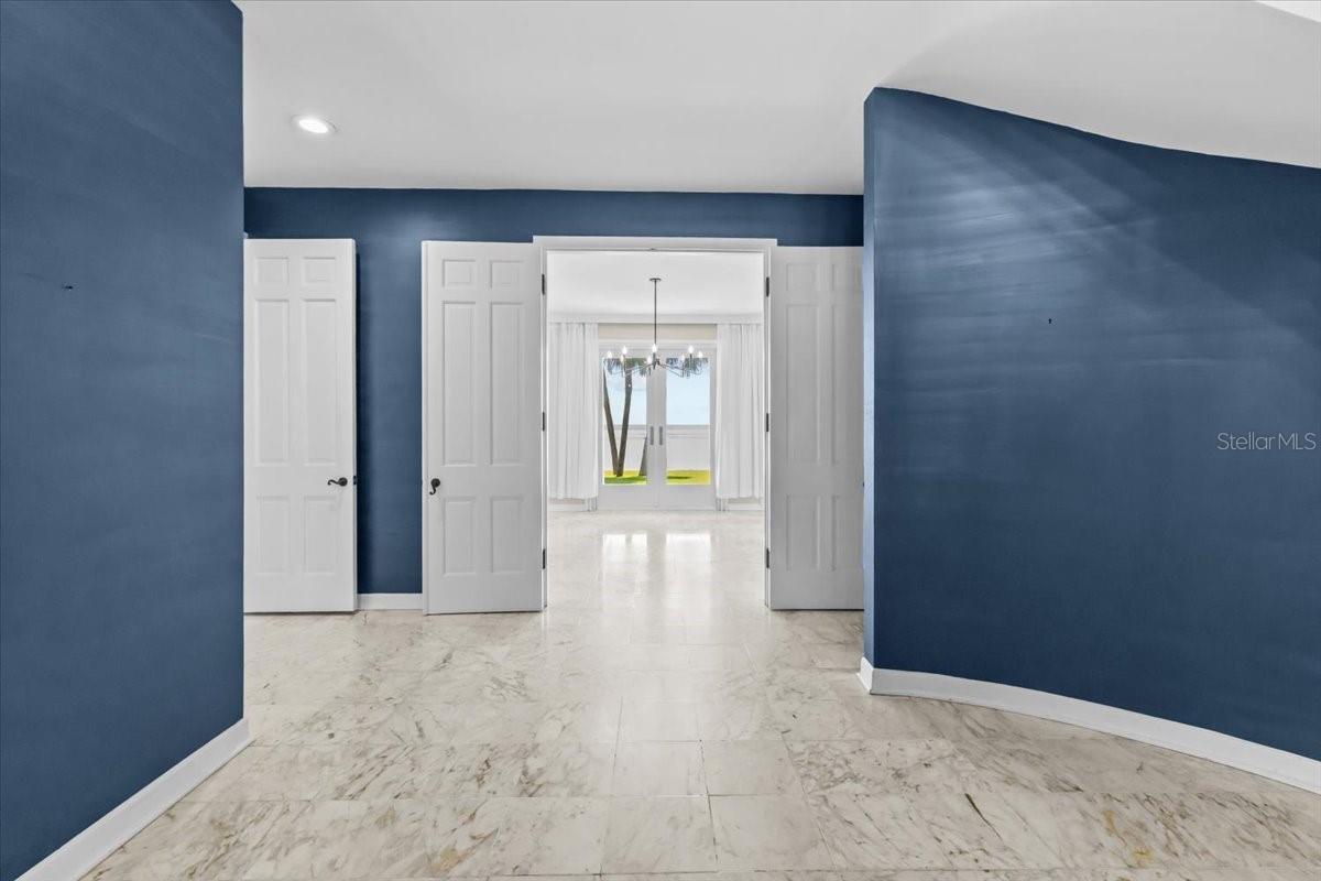 TB8432319 Property Photo