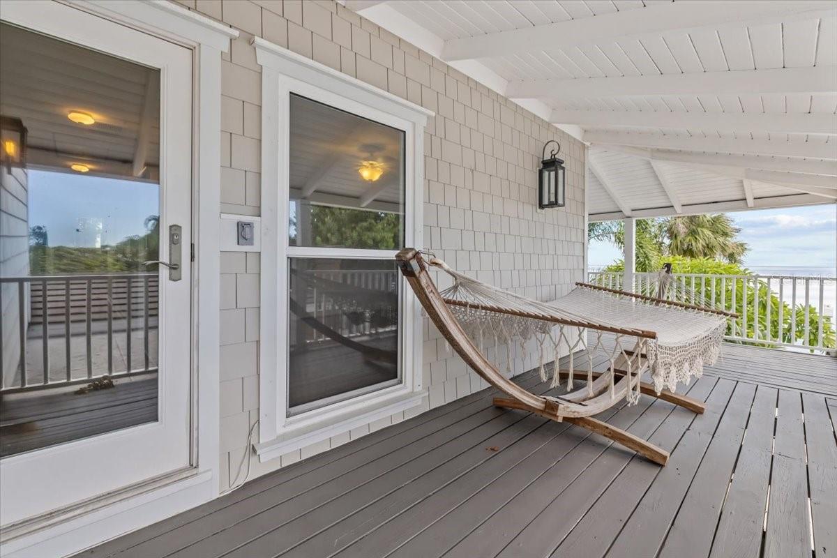 TB8432319 Property Photo