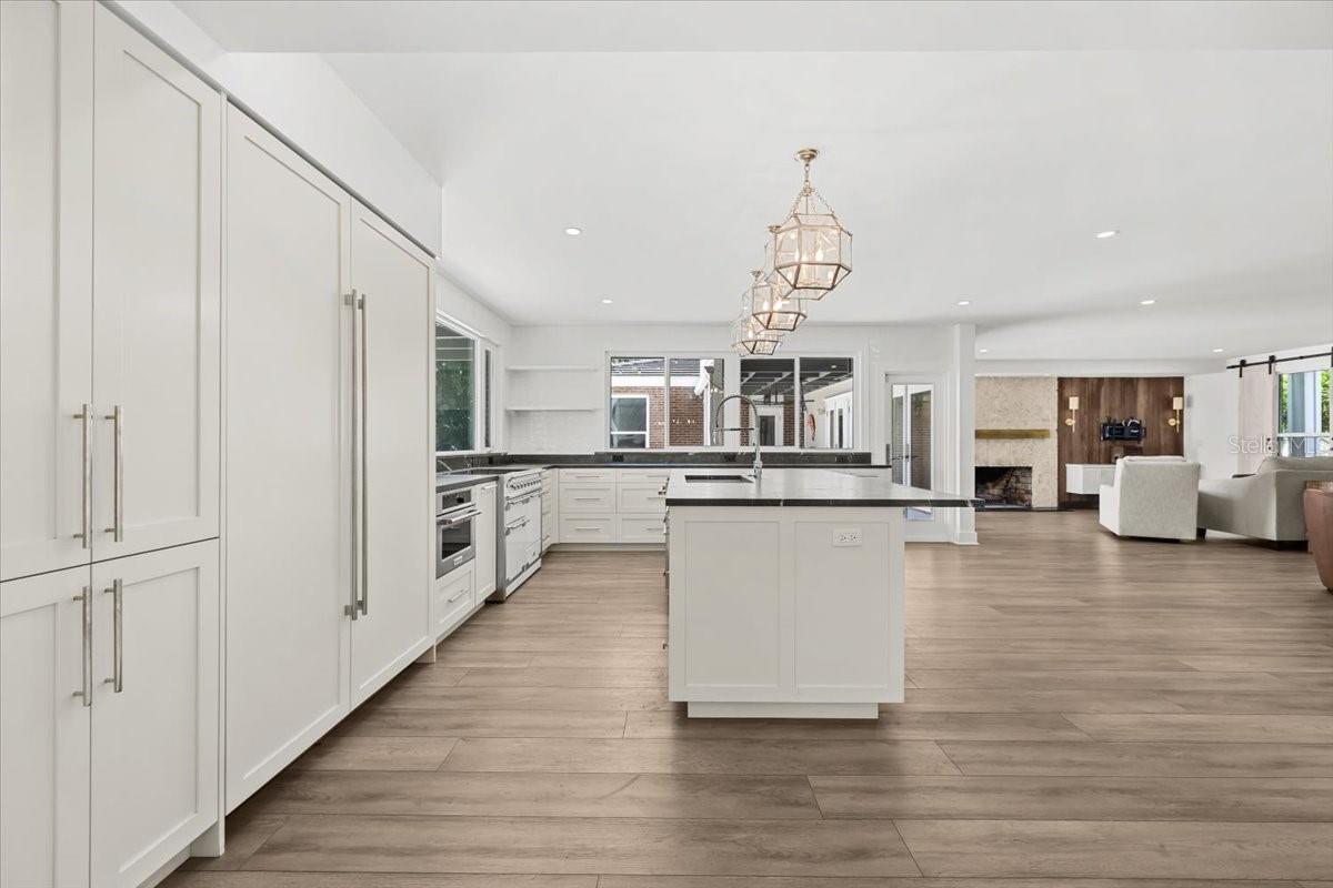 TB8432319 Property Photo