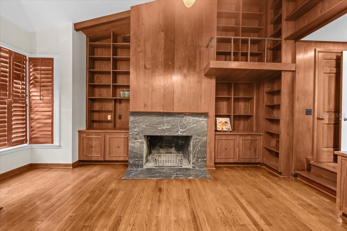 TB8432319 Property Photo