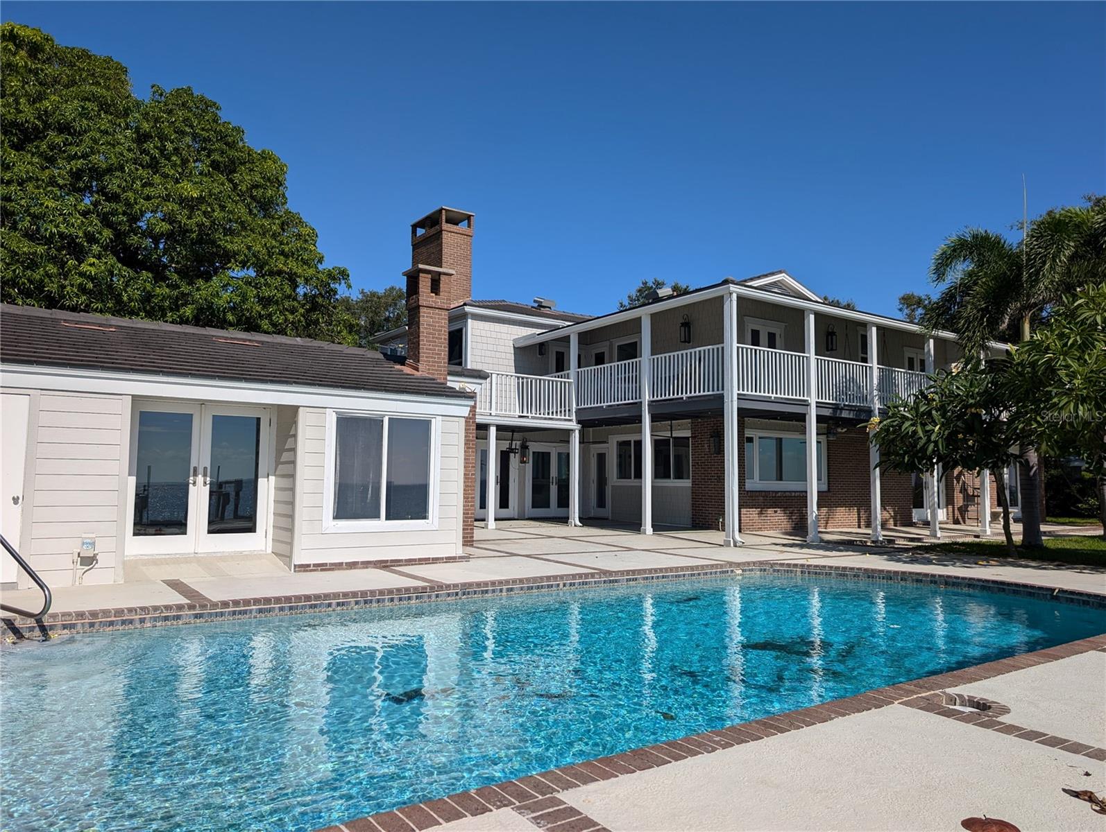 TB8432319 Property Photo