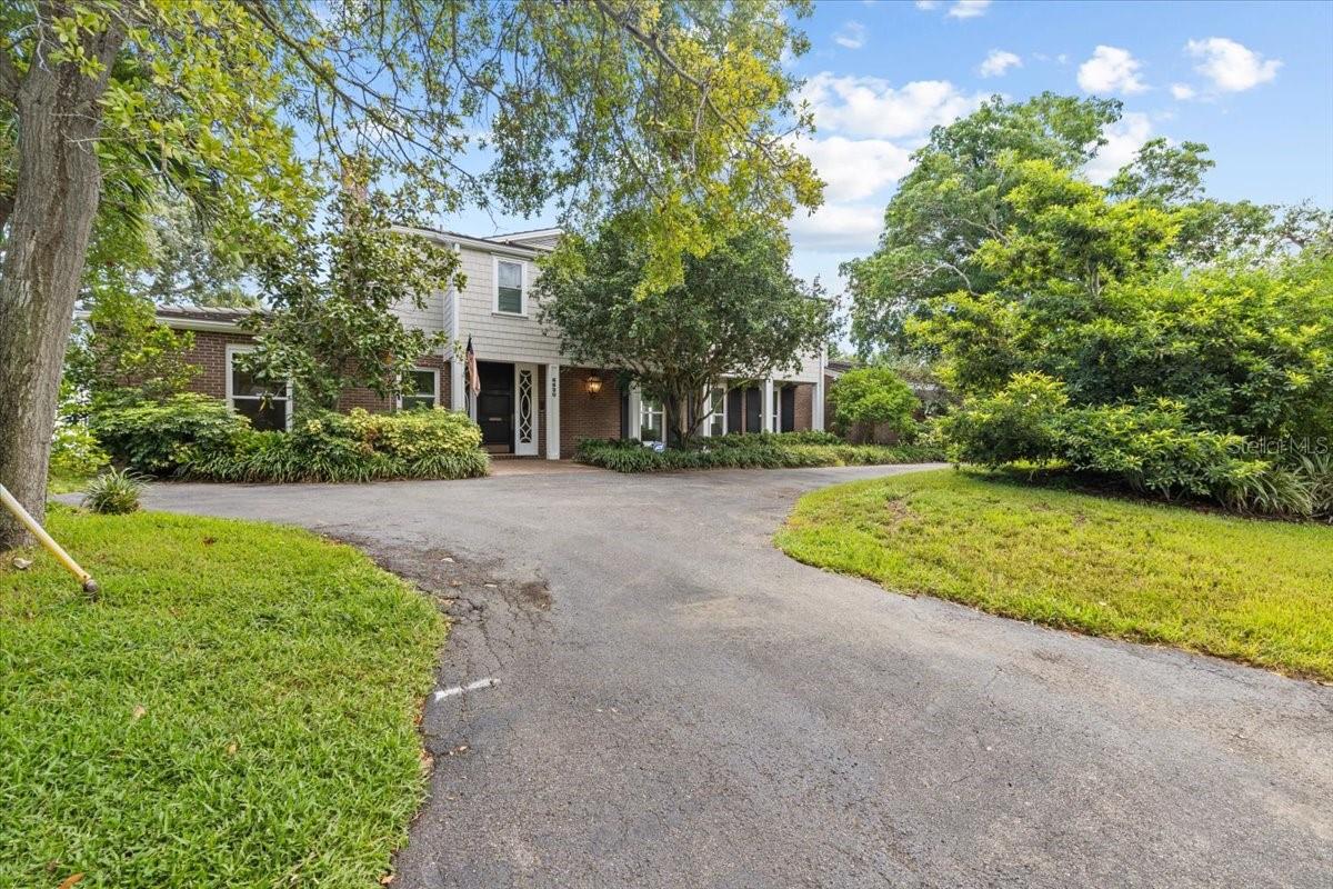 TB8432319 Property Photo