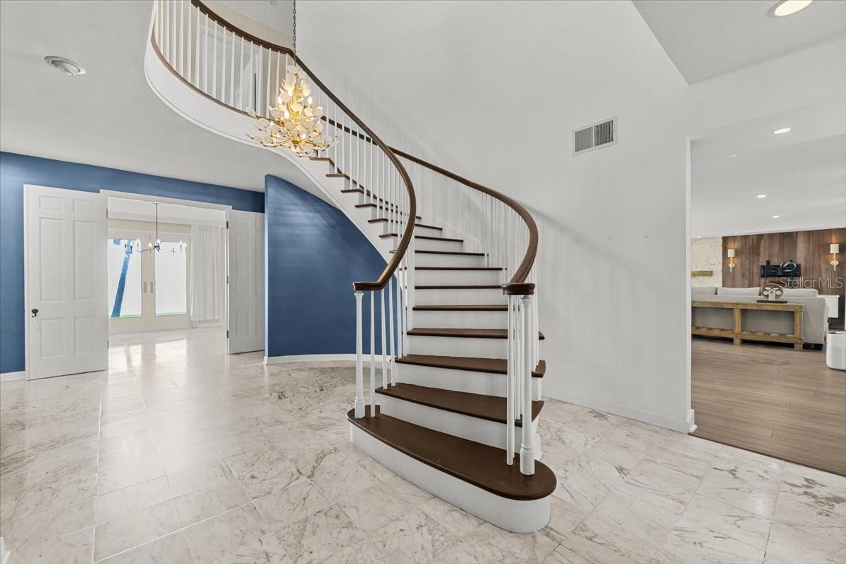 TB8432319 Property Photo