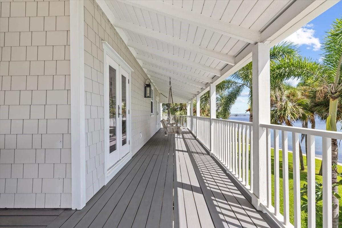 TB8432319 Property Photo