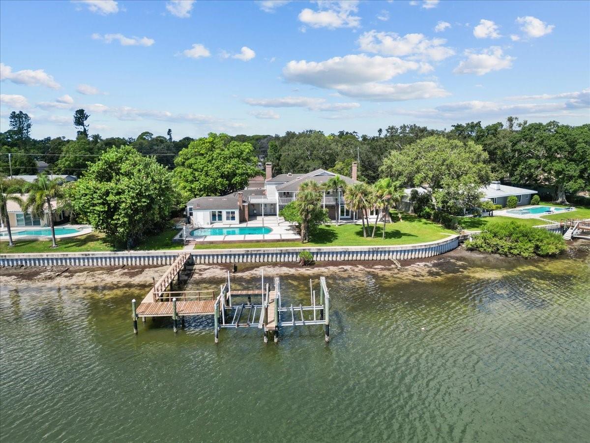 TB8432319 Property Photo