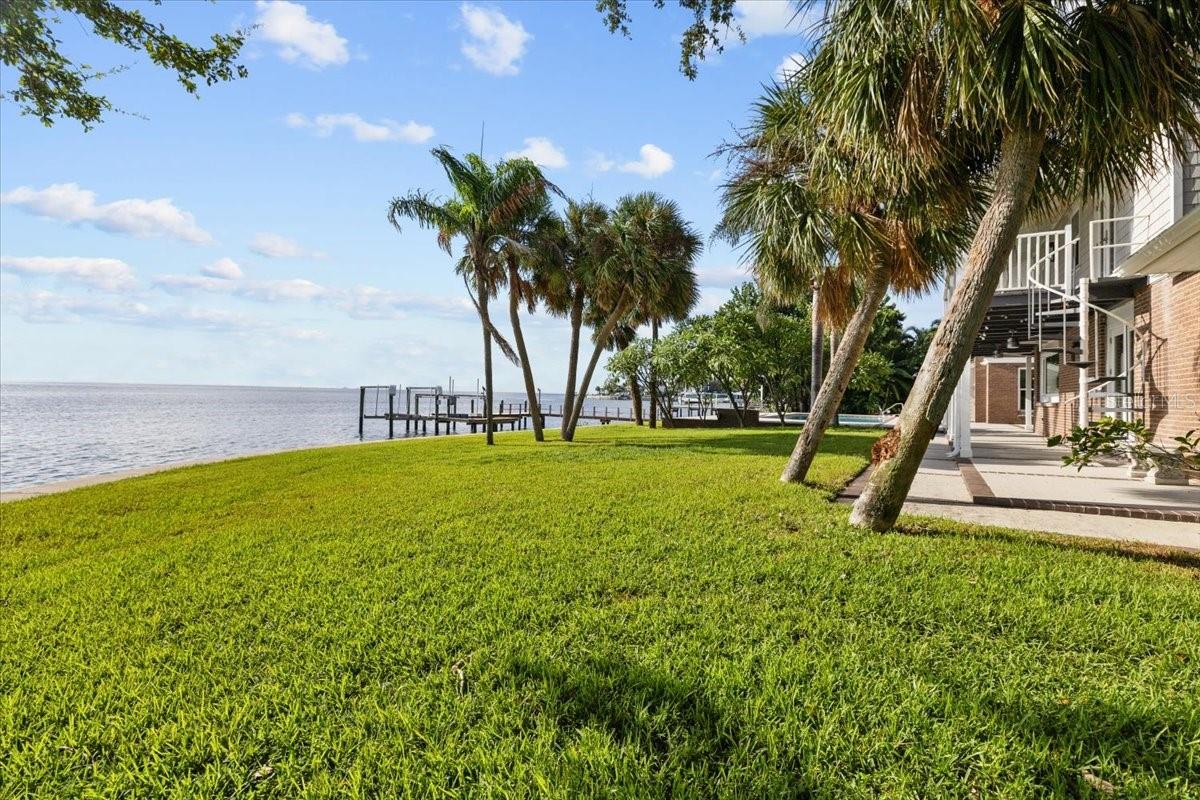 TB8432319 Property Photo